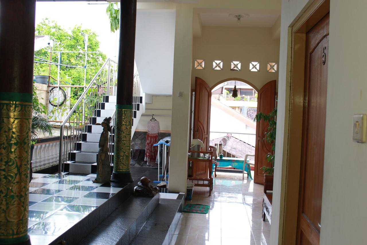 La Javanaise Home Stay Malioboro Yogyakarta Exterior foto