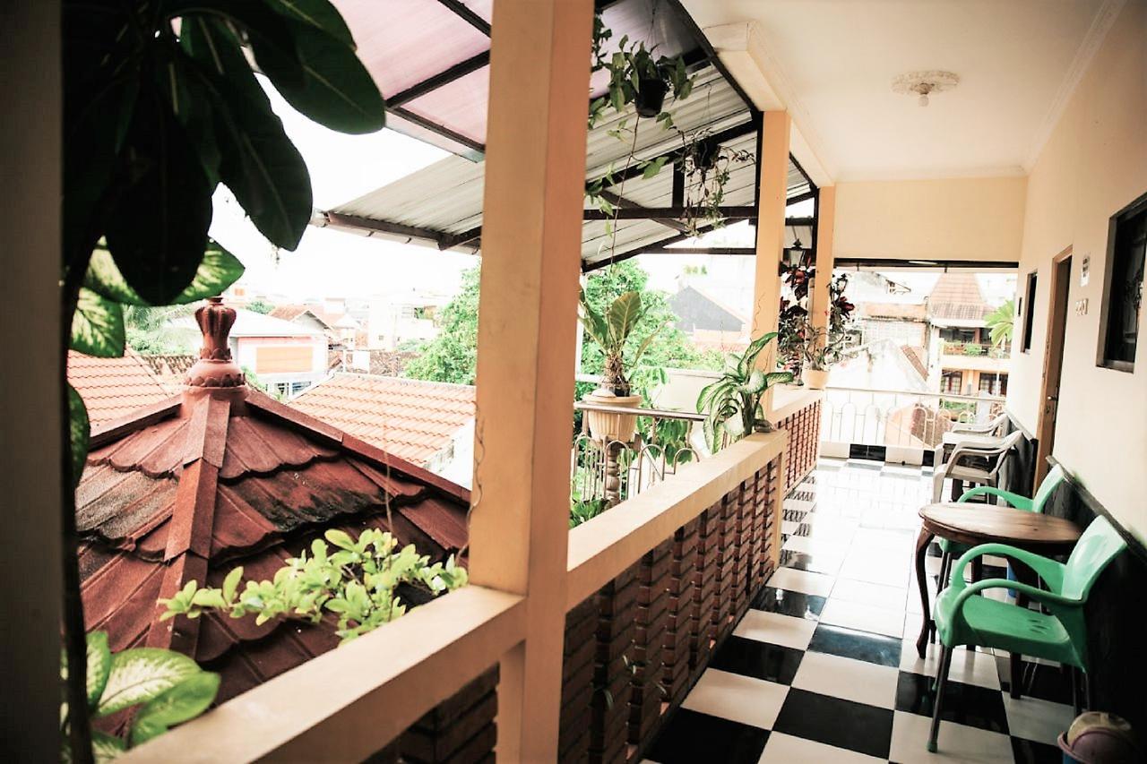 La Javanaise Home Stay Malioboro Yogyakarta Exterior foto