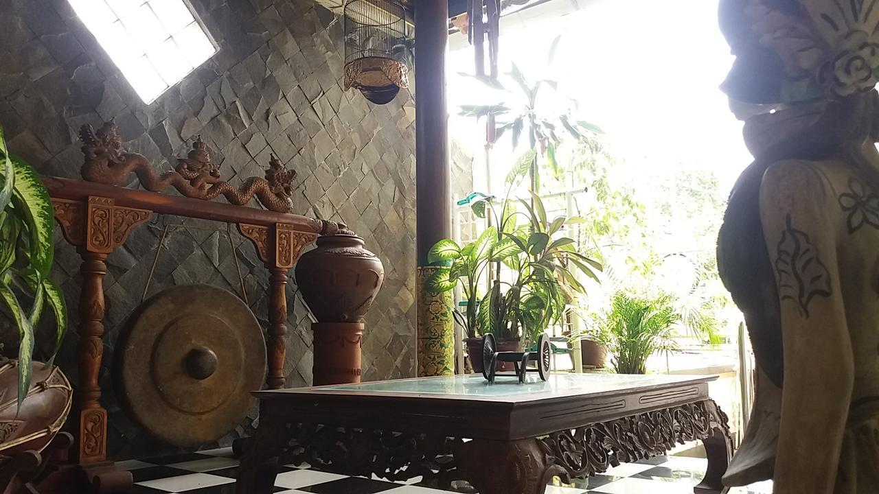 La Javanaise Home Stay Malioboro Yogyakarta Exterior foto