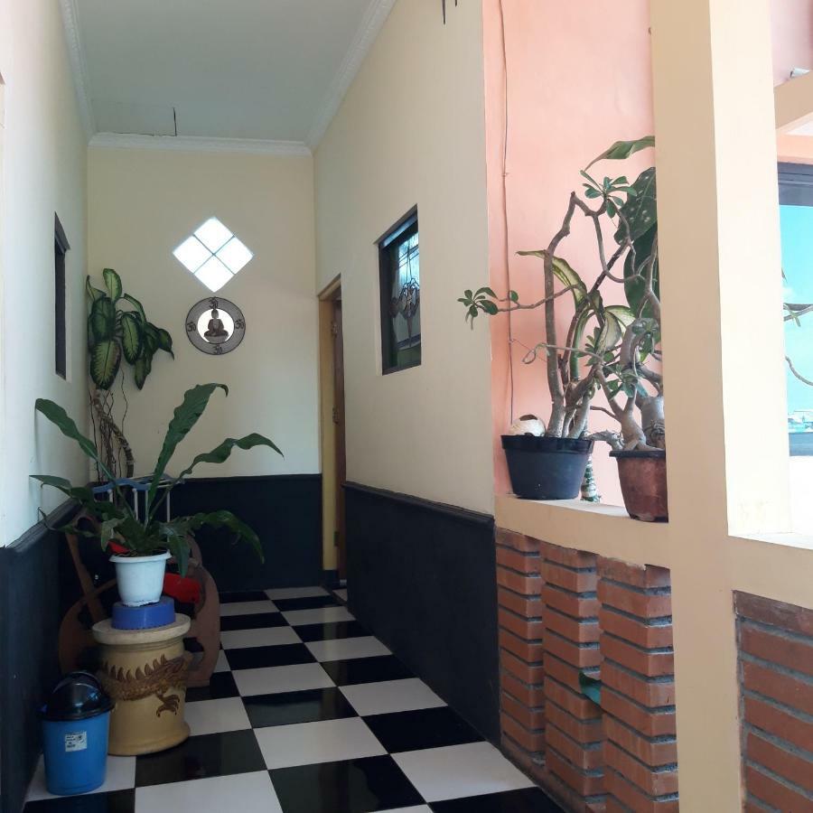 La Javanaise Home Stay Malioboro Yogyakarta Exterior foto