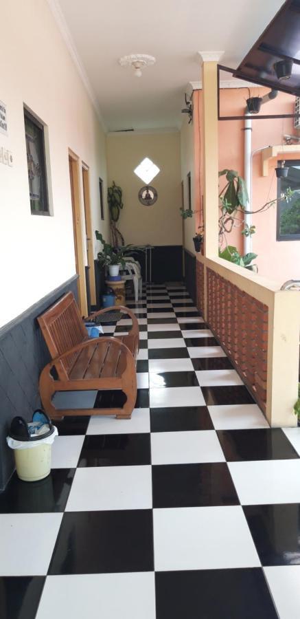 La Javanaise Home Stay Malioboro Yogyakarta Exterior foto